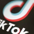 Immer mehr Nutzer misstrauen TikTok-News